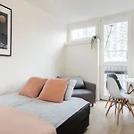 Toffee Center 公寓 华沙