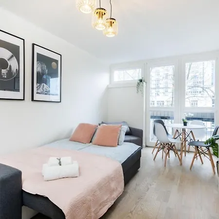 Toffee Center Apartment *