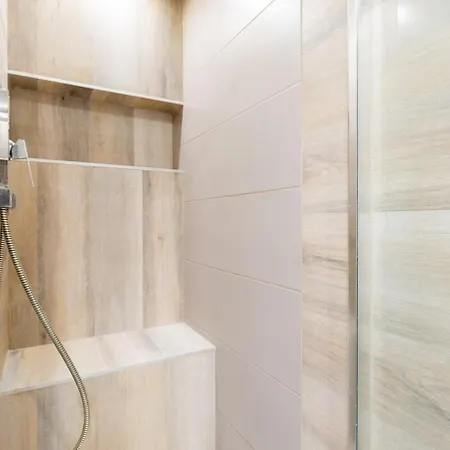 Toffee Center Apartman Varsó